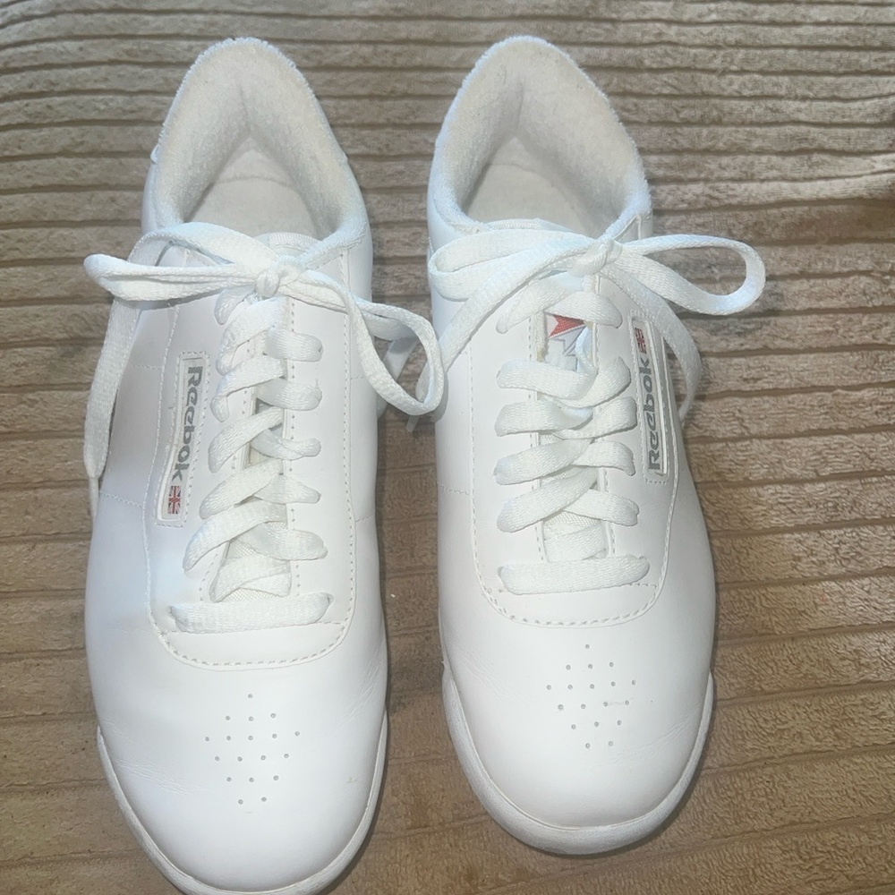 Reebok Classic White Leather Sneakers women’s size 8